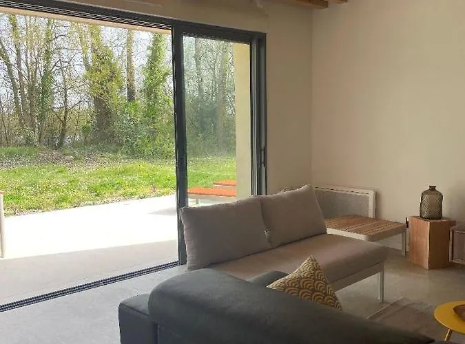 Le Du Chateau Bozelle Feriehus *